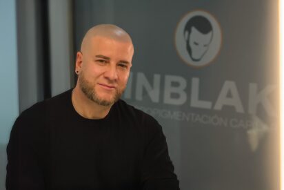 Jose Moraleda: el especialista que está poniendo cordura en el mundo de la micropigmentación capilar