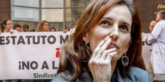 Mónica Garcia contra los médicos