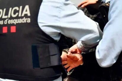 Una menor de 14 años es vendida por sus padres a cambio de 5.000 euros y whisky