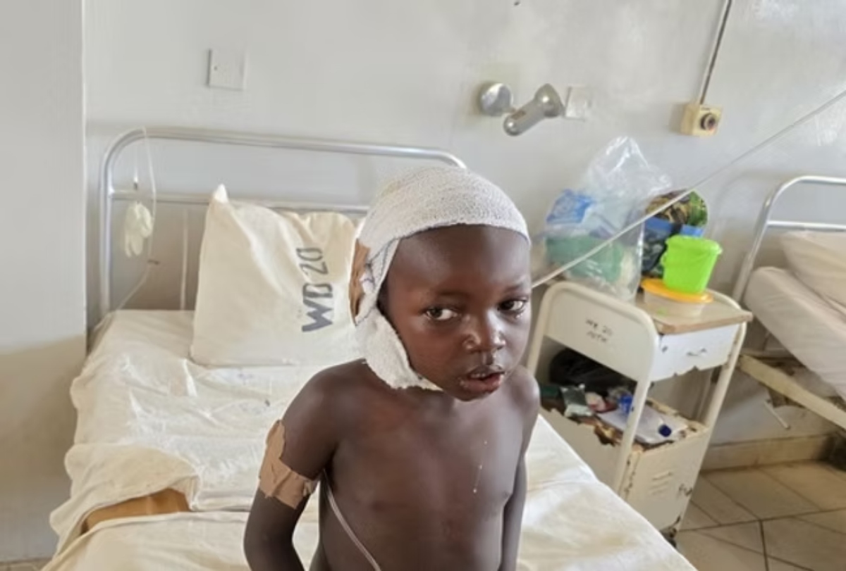 Nenche Steven, 7 años, macheteado por ser cristiano, tras matar a su familia