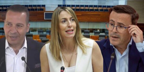 Óscar Fernández (VOX), María Guardiola (PP) y Miguel Ángel Gallardo (PSOE)
