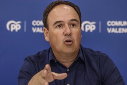 PP y VOX diluyen el efecto de los ataques sanchistas a Maz&oacute;n y acuerdan la investidura de un nuevo presidente