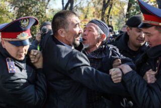 Protestas contra China en Kazajistán (1)