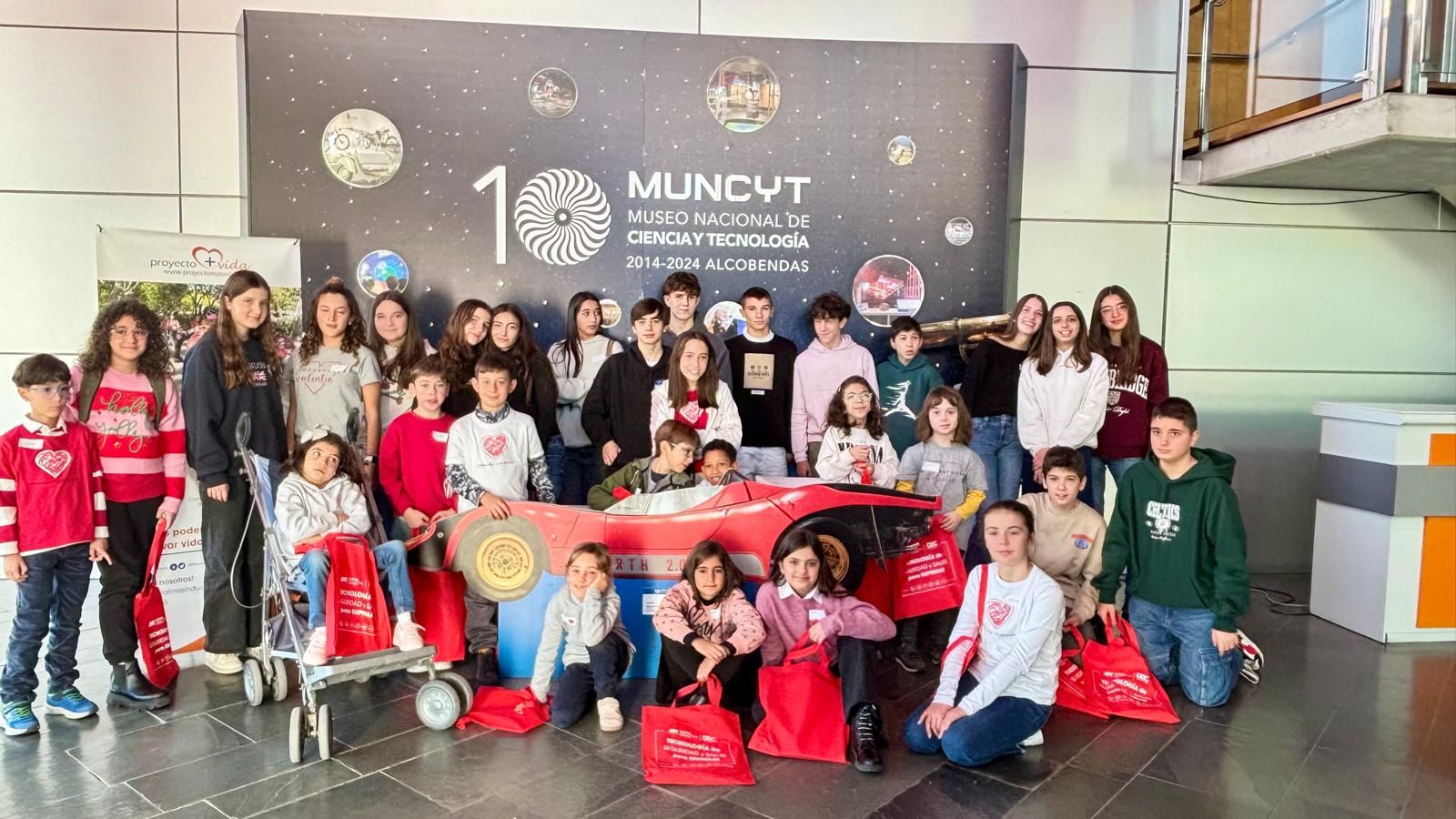 33 menores de Menudos Corazones disfrutan de una jornada cient&iacute;fica y l&uacute;dica en el MUNCYT de Alcobendas