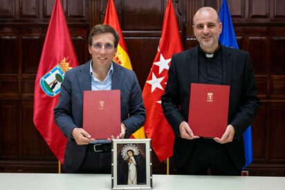 Almeida firma un convenio para la rehabilitaci&oacute;n de la Parroquia Virgen de la Paloma y San Pedro el Real