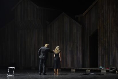 Barbazul y un mandar&iacute;n juntos en la &oacute;pera