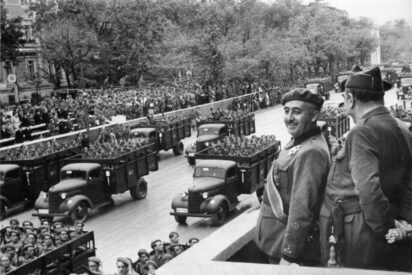 Laureano Benitez Grande-Caballero: "Elena dio a luz a un hermoso ni&ntilde;o (Memoria hist&oacute;rica de la Espa&ntilde;a Victoriana)"