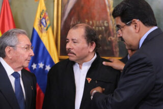 Colapso regional en Hispanoamérica: narcotiranías, crimen transnacional y migración masiva elevan las alertas en Bruselas y Madrid