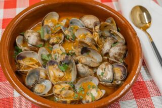 Almejas a la marinera 