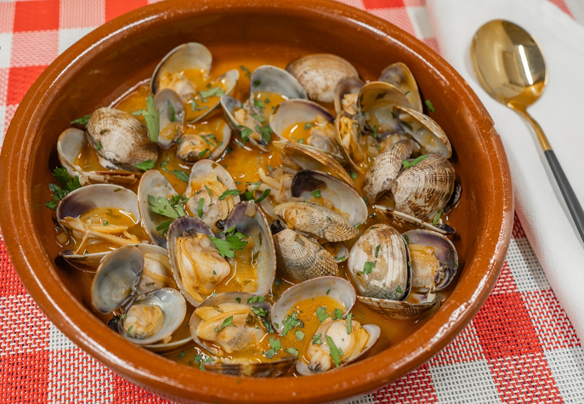 Almejas a la marinera 