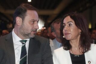 José Luis Ábalos, junto a Isabel Pardo de Vera, cuando era presidenta de Adif