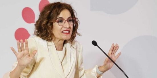 Maria Jesús 'Chiqui' Montero (PSOE)