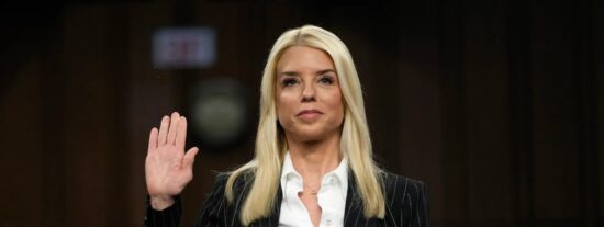 &ldquo;Si eres narcoterrorista, vamos a por ti&rdquo;, advirti&oacute; la fiscal general de Estados Unidos, Pam Bondi
