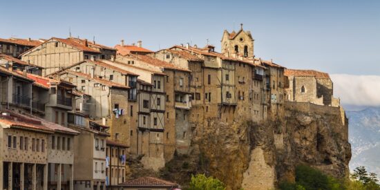 Cinco pueblos medievales de Burgos que te harán viajar al pasado