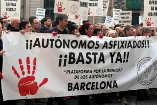 Ofensiva sin precedentes de J&oacute;venes Patriotas Espa&ntilde;oles (JPE) contra el "hachazo fiscal" al aut&oacute;nomo