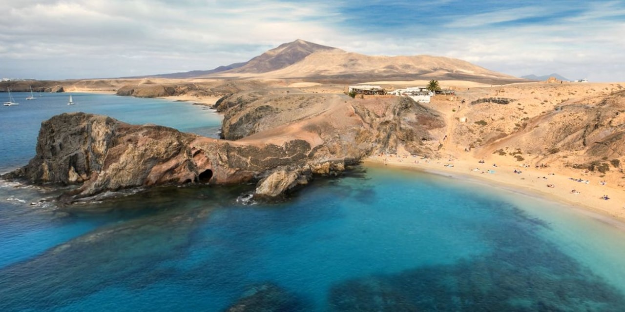 Playas de Papagayo en Lanzarote. / Turismo de Islas Canarias