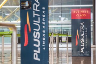 La Policía detiene a los dos máximos responsables de la aerolínea Plus Ultra