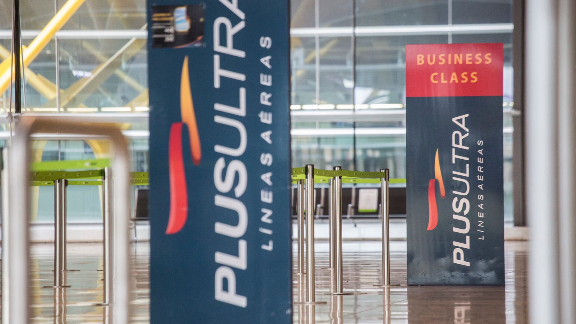 La Policía detiene a los dos máximos responsables de la aerolínea Plus Ultra