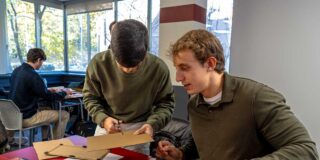 CIS University y la Fundación RFK Human Rights Spain lanzan un taller innovador de arte, tecnología y derechos humanos con Karlos Gil