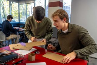 CIS University y la Fundación RFK Human Rights Spain lanzan un taller innovador de arte, tecnología y derechos humanos con Karlos Gil