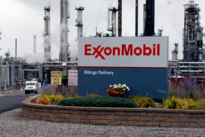 EE. UU. amenaza con excluir a ExxonMobil del negocio en Venezuela tras el colapso petrolero del chavismo