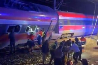 Estado en el que qued&oacute; uno de los trenes tras el tremendo impacto en Adamuz (Cordoba).