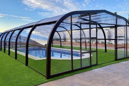 CUBRILAND: marca destacada en fabricaci&oacute;n de cubiertas para piscinas