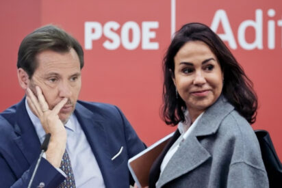 El ministro de Transportes , Óscar Puente, y la expresidenta de Adif, Isabel Pardo de Vera