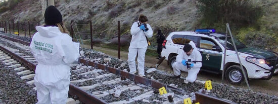 La Guardia Ci8vil y el rail roto en Adamuz