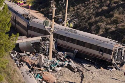 Tren Alvia siniestrado.