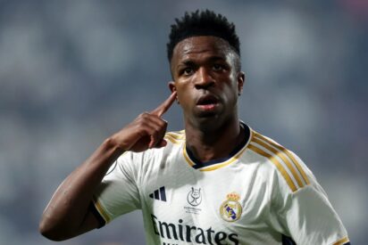 El Madrid ruge en San Valent&iacute;n y le propina una paliza al invicto 'txuri-urdin'