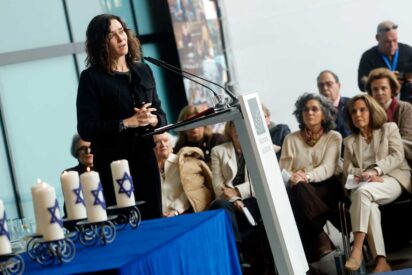 Ayuso advierte contra movimientos totalitarios que buscan sembrar odio contra Israel y el pueblo jud&iacute;o