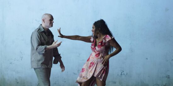 La Carmen de Bizet se va al desierto