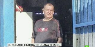 De Juana Chaos en su bar en Venezuela. 