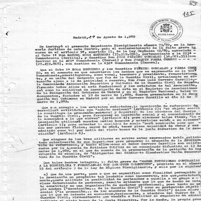 Tres folios para encerrar la democracia.