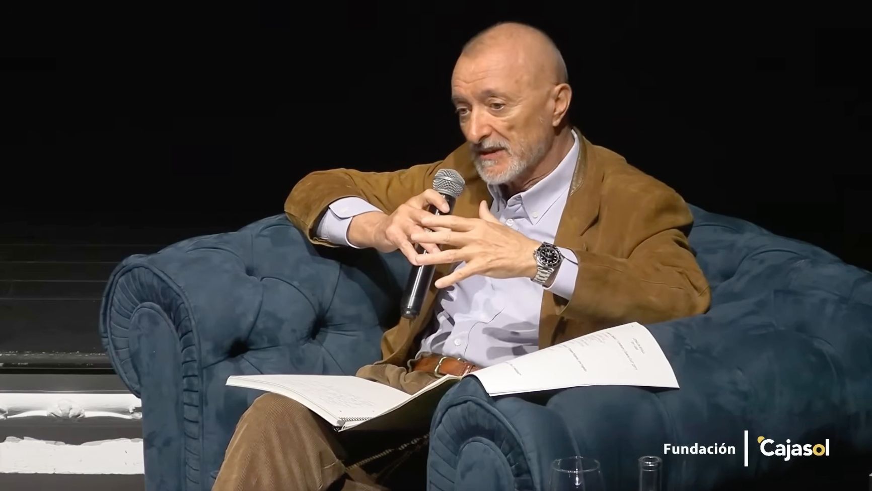 Arturo P&eacute;rez-Reverte.