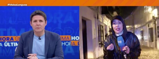 Jes&uacute;s Cintora y la reportera de TVE cubriendo las riadas en Grazalema.