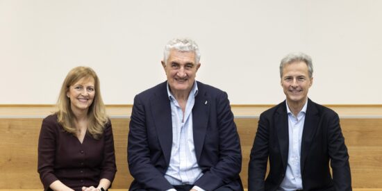 Santander Mapfre Hipoteca Inversa firma un acuerdo con Fernando Romay