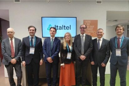 ITALTEL recibe en su sede central de Mil&aacute;n a la Consejera de Econom&iacute;a de la CAM, Roc&iacute;o Albert
