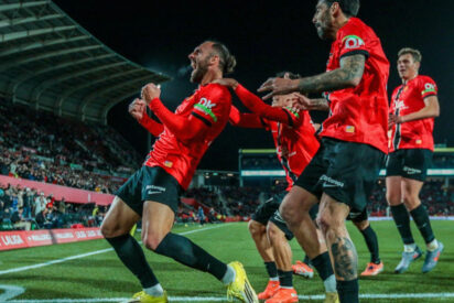 Muriqi celebrando un gol del Mallorca