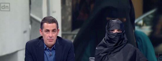 Antonio Naranjo mostrando c&oacute;mo algunos progres quieren ver a las mujeres.