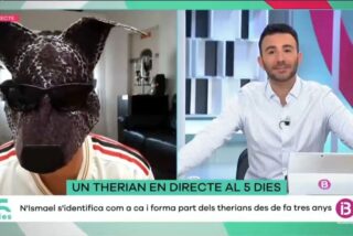 Momentazo en pleno directo en la televisi&oacute;n balear: Un &lsquo;therian&rsquo; irrumpe al grito de "&iexcl;Perro S&aacute;nchez, hijo de p*ta!"
