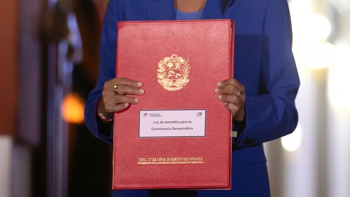 Espa&ntilde;a pide a la UE levantar sanciones tras aprobaci&oacute;n de la ley de amnist&iacute;a y Venezuela recibe m&aacute;s de mil 500 solicitudes de amnist&iacute;a&nbsp;