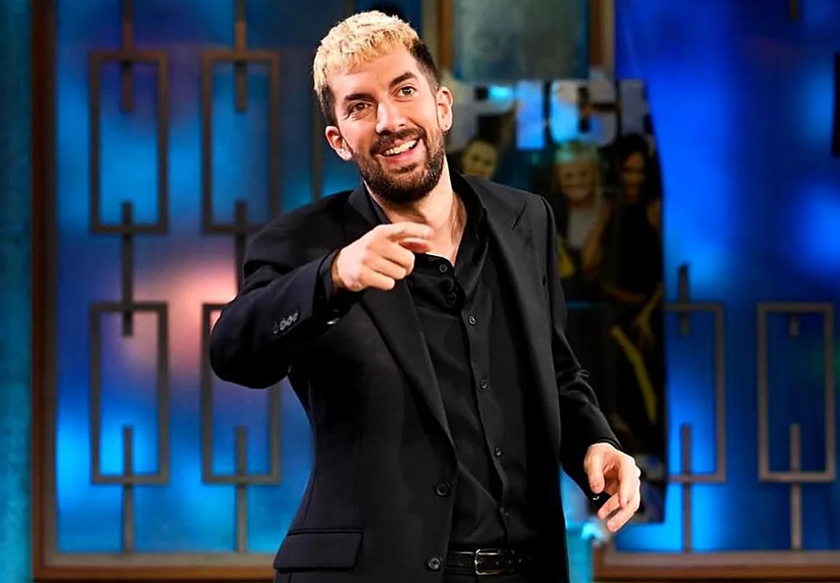 Mientras el tren se cae a pedazos, TVE renueva a Broncano por dos temporadas y le sube el sueldo 