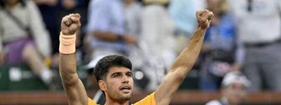 Alcaraz arrolla a Tommy Paul y se planta en cuartos del US Open tras superar su mayor bache f&iacute;sico