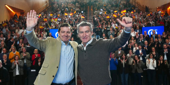 Feijóo, con Mañueco, en campaña