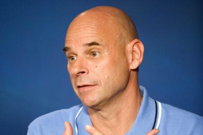 Guy Lalibert&eacute;, el payaso callejero que transform&oacute; el circo con el Cirque du Soleil y se convirti&oacute; en multimillonario