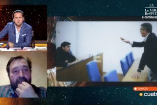 Javier Liz&oacute;n, junto a Iker Jim&eacute;nez, valorando el incidente entre Patxi L&oacute;pez y Vito Quiles.