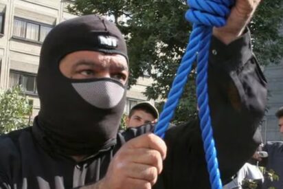 La horca en el Ir&aacute;n de los ayatol&aacute;s.