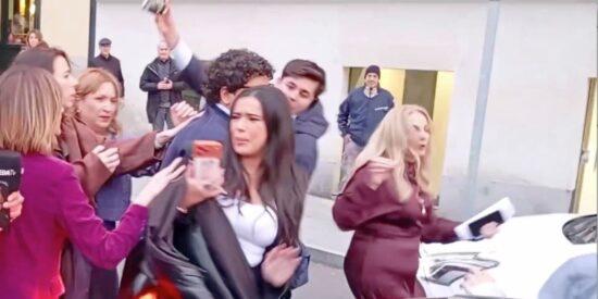 Sarah Santaolalla demuestra con sus propios v&iacute;deos que Vito Quiles solo pretend&iacute;a preguntar.